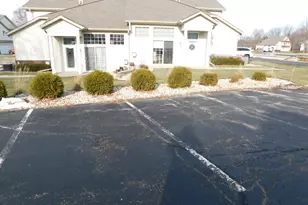 2412 Fox River Pkwy, Waukesha, WI 53189 - Photo 28