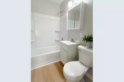 4451 N 49th St, Milwaukee, WI 53218 - Photo 8