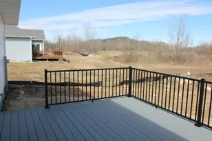 918 Drumlin Dr, Kewaskum, WI 53040 - Photo 16