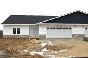 918 Drumlin Dr, Kewaskum, WI 53040 - Photo 1