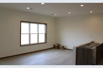 918  Drumlin Dr, Kewaskum, WI 53040 - Photo 2