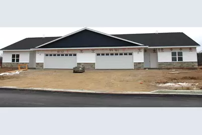 918  Drumlin Dr, Kewaskum, WI 53040 - Photo 10