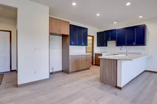 920 Drumlin Dr, Kewaskum, WI 53040 - Photo 4