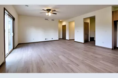 920  Drumlin Dr #Unit 2, Kewaskum, WI 53040 - Photo 6