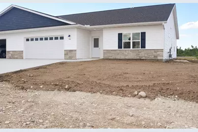 920  Drumlin Dr #Unit 2, Kewaskum, WI 53040 - Photo 1