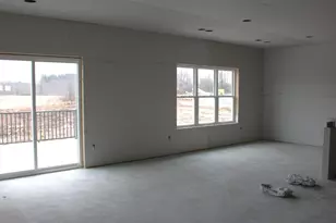 920 Drumlin Dr, Kewaskum, WI 53040 - Photo 4