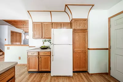 520  Greenmeadow Dr, Waukesha, WI 53188 - Photo 4