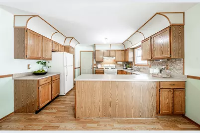 520  Greenmeadow Dr, Waukesha, WI 53188 - Photo 26