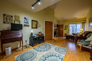 801 W Puetz Rd, Milwaukee, WI 53154 - Photo 2