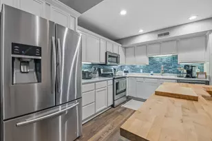 N16W26593 Tall Reeds Ln, Pewaukee, WI 53072 - Photo 6