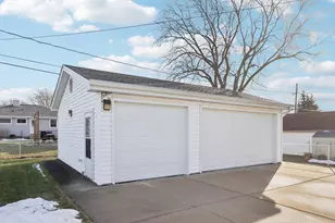 6216 S Cory Ave, Cudahy, WI 53110 - Photo 10