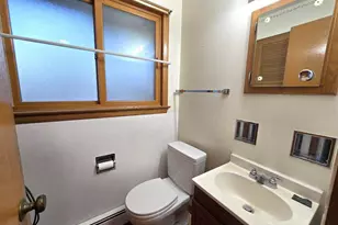 17420 Royalcrest Dr, Brookfield, WI 53045 - Photo 10