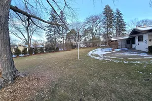 17420 Royalcrest Dr, Brookfield, WI 53045 - Photo 2