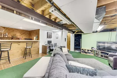 7230 S 38th St, Franklin, WI 53132 - Photo 14