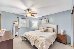 7230 S 38th St, Franklin, WI 53132 - Photo 10