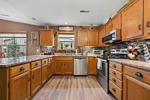 1624 Garden Ln, West Bend, WI 53095 - Photo 8