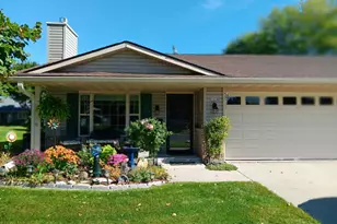 1624 Garden Ln, West Bend, WI 53095 - Photo 2