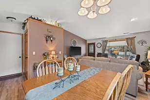 1624 Garden Ln, West Bend, WI 53095 - Photo 6
