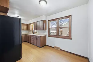 494 Bruce St, Fond du Lac, WI 54935 - Photo 2