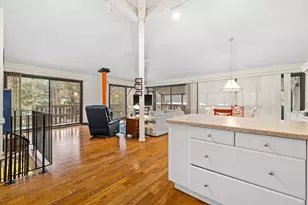 521 Bristol Oak Ct, Fontana, WI 53125 - Photo 10