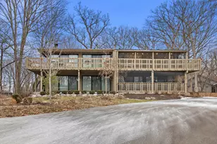 521 Bristol Oak Ct, Fontana, WI 53125 - Photo 1