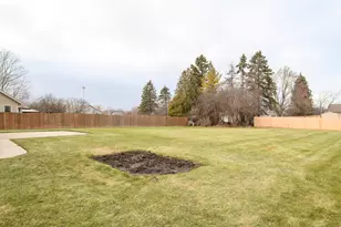 3212 Redbird Ln, Racine, WI 53402 - Photo 46