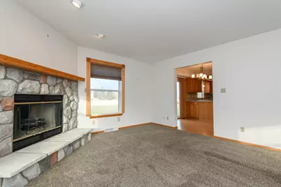 3212  Redbird Ln, Racine, WI 53402 - Photo 10