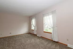 3212 Redbird Ln, Racine, WI 53402 - Photo 34