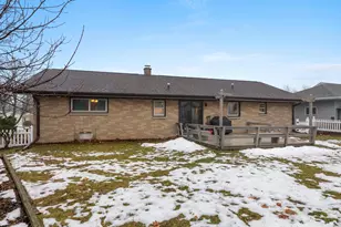 1223 S 25th St, Manitowoc, WI 54220 - Photo 6