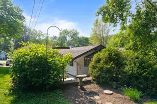 163 N Lakeshore Dr, Fontana, WI 53125 - Photo 54