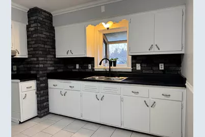 2524  Loraine Ave, Racine, WI 53404 - Photo 6