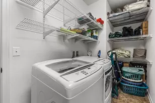 N17W26475 Meadowgrass Circle, Pewaukee, WI 53072 - Photo 20