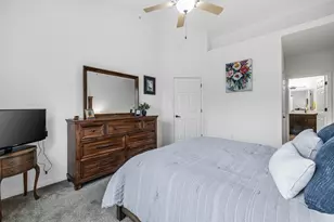 N17W26475 Meadowgrass Circle, Pewaukee, WI 53072 - Photo 14