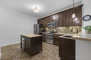 N17W26475 Meadowgrass Circle, Pewaukee, WI 53072 - Photo 4