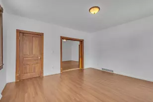 13113 Pioneer Rd, Meeme, WI 53063 - Photo 6