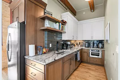 215 W Maple St #312, Milwaukee, WI 53204 - Photo 6