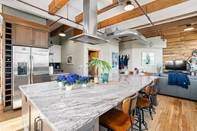 215 W Maple St #312, Milwaukee, WI 53204 - Photo 4