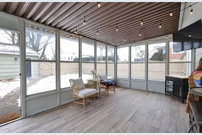 5000 N Shoreland Ave, Whitefish Bay, WI 53217 - Photo 22