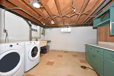 6509 W Warnimont Ave, Milwaukee, WI 53220 - Photo 20