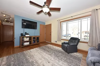 6509 W Warnimont Ave, Milwaukee, WI 53220 - Photo 4