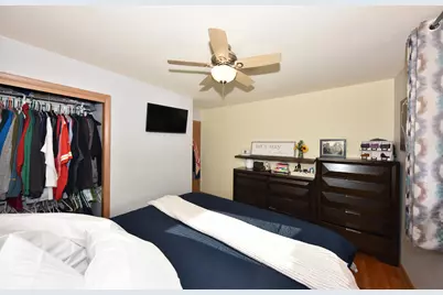 6509 W Warnimont Ave, Milwaukee, WI 53220 - Photo 8