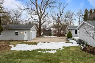 132 Fontana Ave, Fontana, WI 53125 - Photo 70