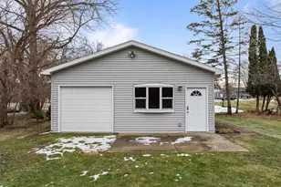 132 Fontana Ave, Fontana, WI 53125 - Photo 68