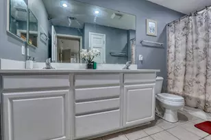 9239 S 54th St, Franklin, WI 53132 - Photo 14
