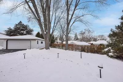 N85W18290  Tyler Ct, Menomonee Falls, WI 53051 - Photo 32