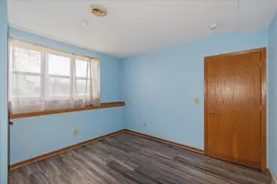 6401 N 106th St, Milwaukee, WI 53224 - Photo 10