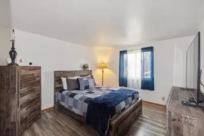 6401 N 106th St, Milwaukee, WI 53224 - Photo 6