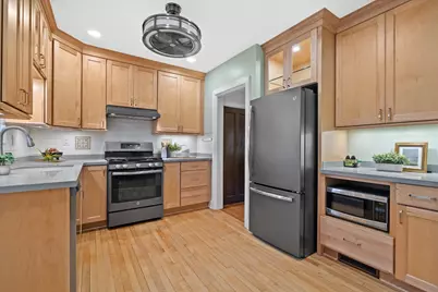 4221 N Farwell Ave, Shorewood, WI 53211 - Photo 10