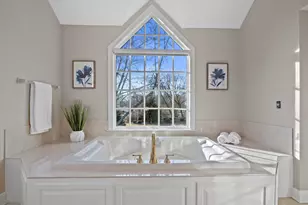 11019 N Wyngate Trace, Mequon, WI 53092 - Photo 22
