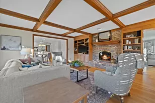 11019 N Wyngate Trace, Mequon, WI 53092 - Photo 6